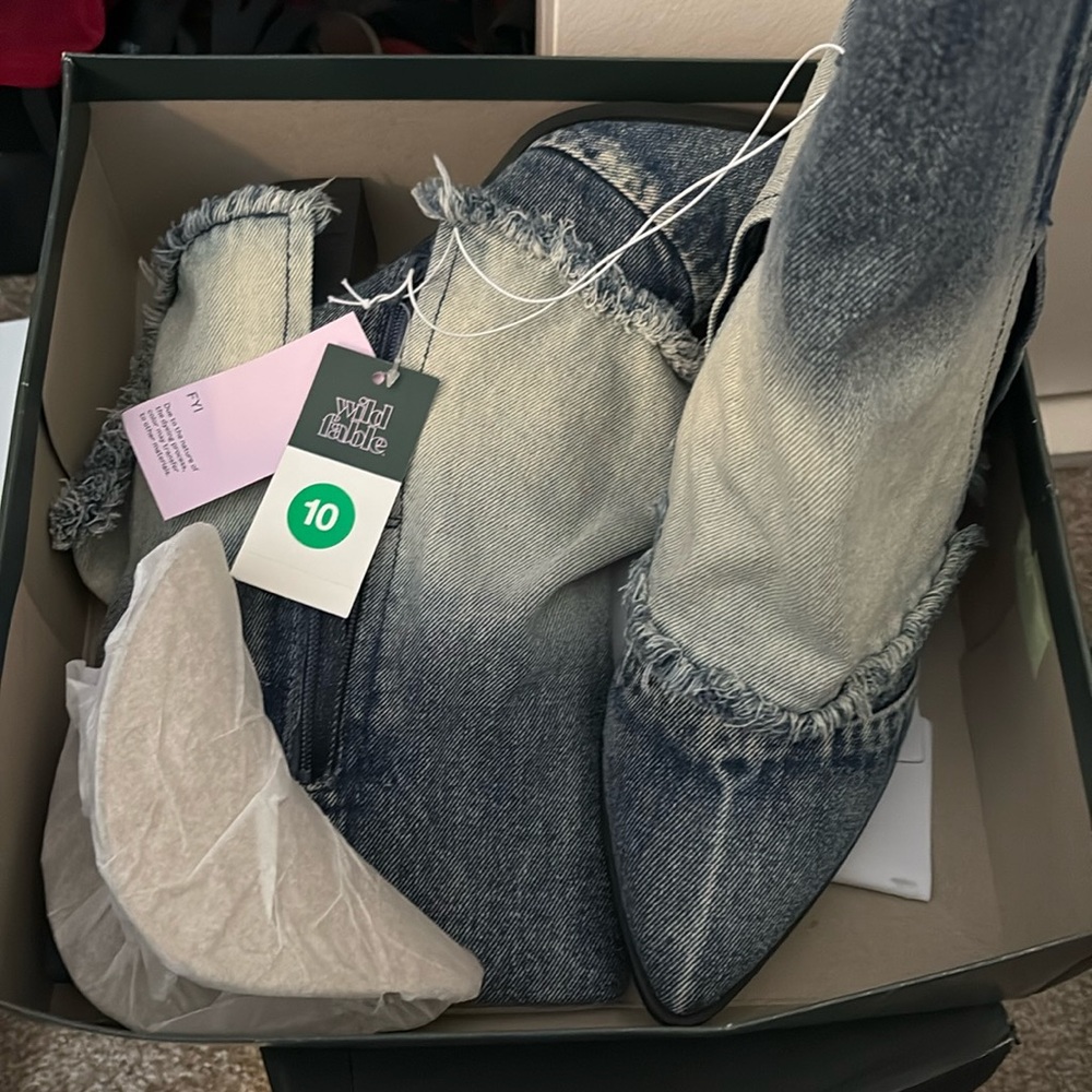 Wild Fable Denim Boots, woman size 10 nwt
